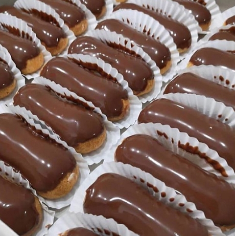 Yoğun Çikolata Kaplamalı 1 Kg Ekler Pasta